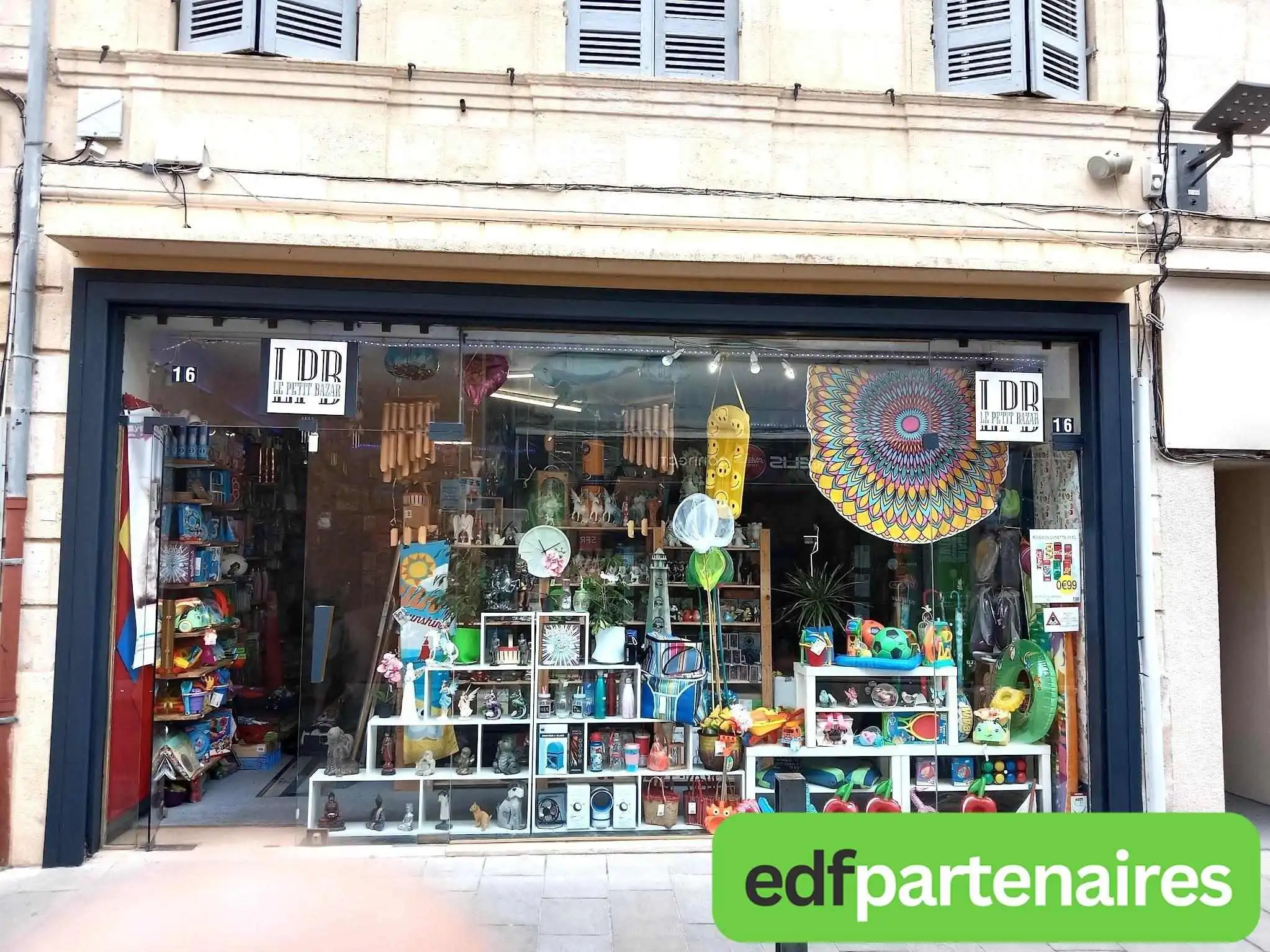 Lpb Le Petit Bazar - 33340 Lesparre-Médoc Lpb Le Petit Bazar - 33340 Lesparre-Médoc