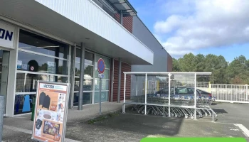 Action - 33114 Le Barp Action - 33114 Le Barp