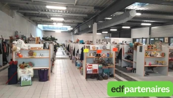 Au Vide Grenier Poitiers - 86240 Fontaine-Le-Comte