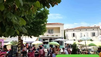 Benny’s cafe - 17132 Meschers-Sur-Gironde Benny’s cafe - 17132 Meschers-Sur-Gironde