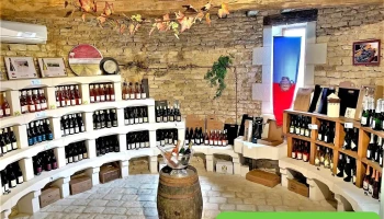 Boutique Produits Locaux Maison De Pays Du Loudunais - 86200 Chalais