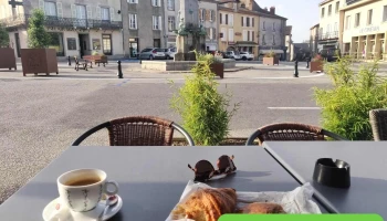 Café De La Poste - 87210 Le Dorat