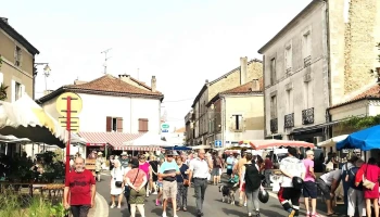 Distributeur de pain - 24360 Piégut-Pluviers