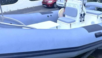 Eirl Rénov Bateau 33 spécialiste semi-rigide - Moulis-En-Médoc