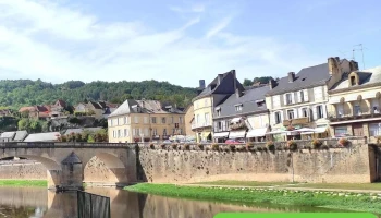 la maison des producteurs - 24290 Montignac-Lascaux