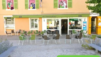 Le Cheval Blanc - 86320 Lussac-Les-Châteaux Le Cheval Blanc - 86320 Lussac-Les-Châteaux