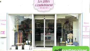 Phildar - Les filles s'embobinent - Neuville-De-Poitou
