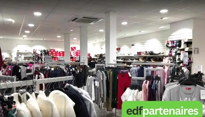 A Lombre Des Marques Angouleme Interieur - Angoulême