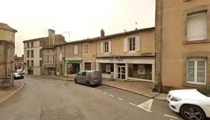 A Market -  Street View Et 360deg - Bressuire