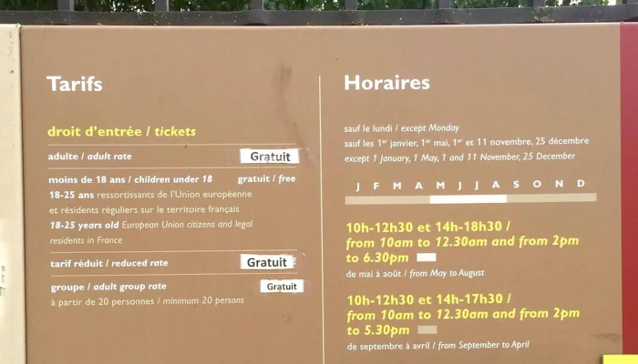 Abbaye De Charroux -  Score - Charroux