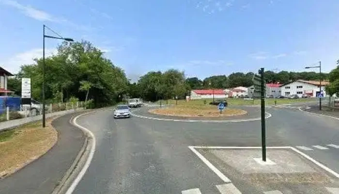 Adamseve Artisan Fleuriste Street View Et 360deg - Ascain