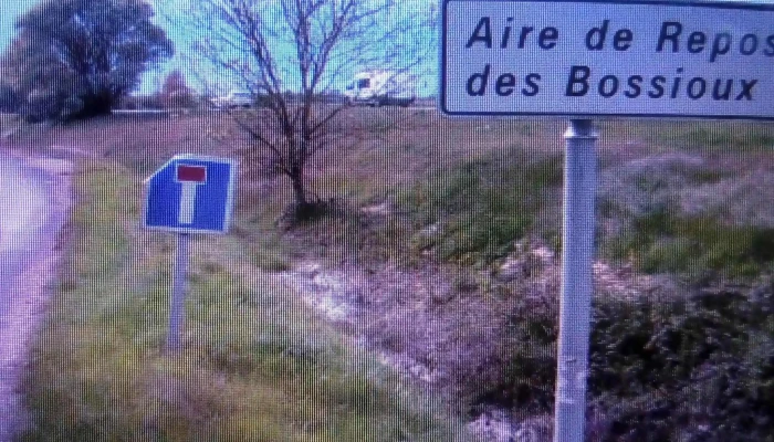 Aire De Repos Des Bossioux -  Relais Routier - Villedoux