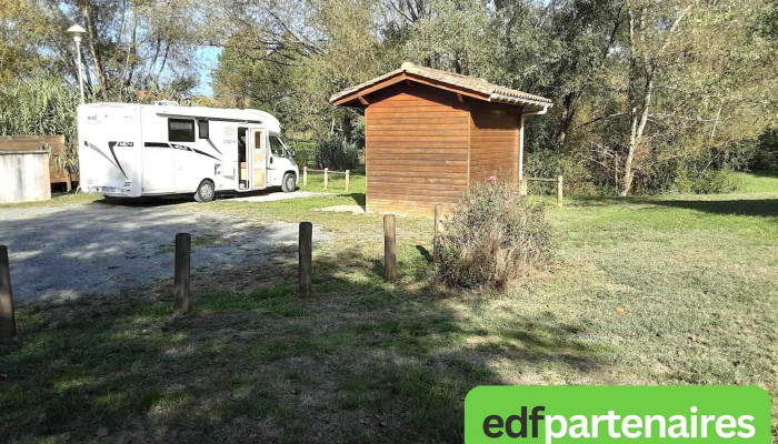 Aire pour camping-car - Clérac