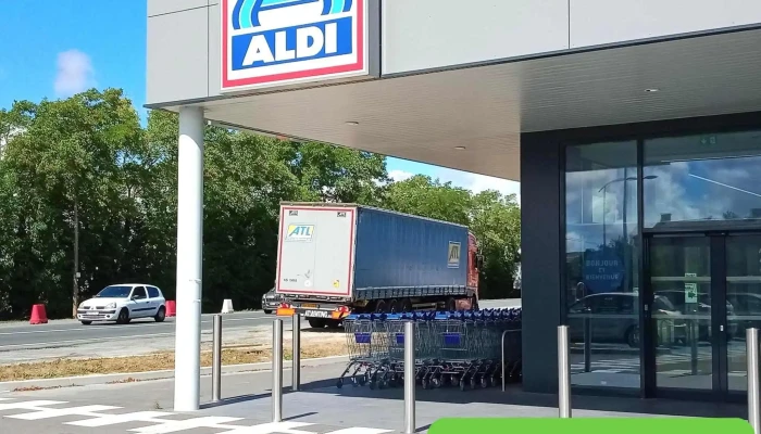 Aldi -  Stationnement - Marans
