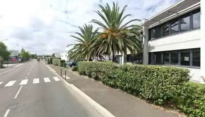 Anfibi -    La Marque Qui Equipe Tous Les Pratiquants De Locean Combinaisons Ponchos Et Accessoires Street View Et 360deg - Saint-jean-de-luz