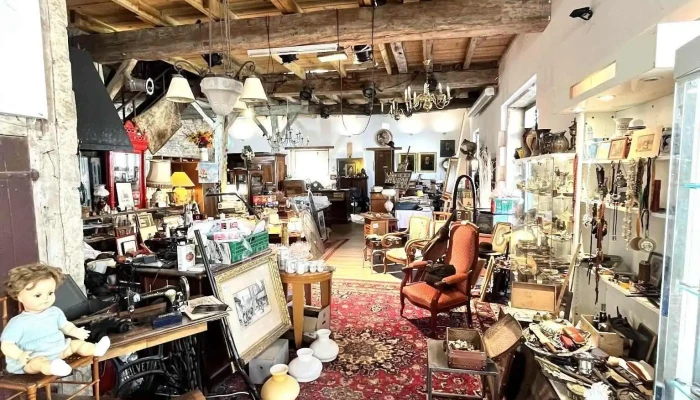 Antiquites - Brocante - Valence-En-Poitou