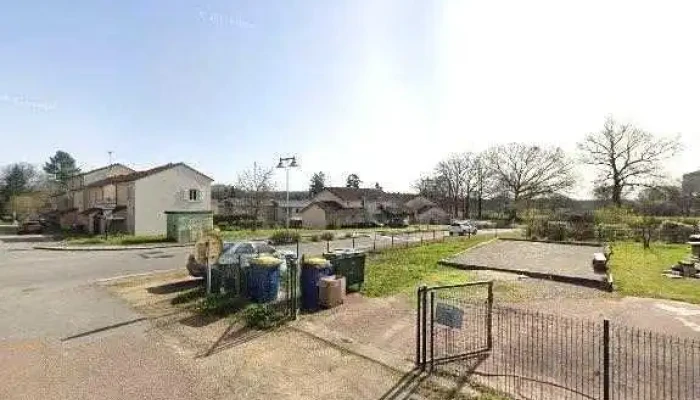 Api -    Super Superette De Chaptelat Street View Et 360deg - Chaptelat