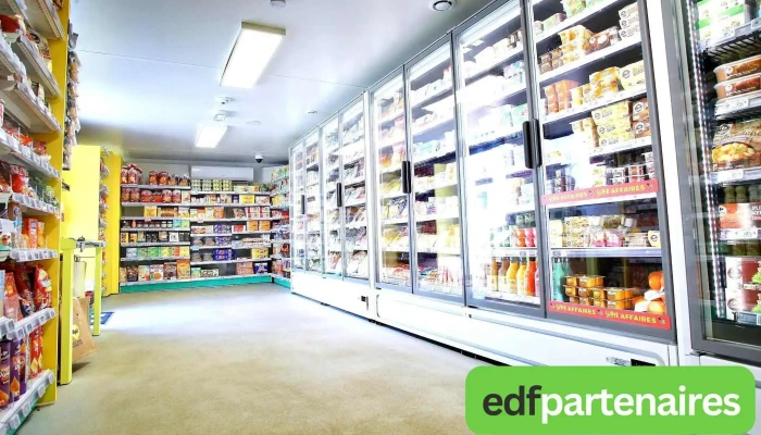 Api -    Super Superette De Chaptelat Tout - Chaptelat