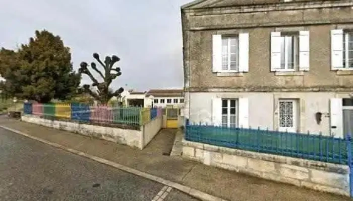 Api -    Super Superette De Port Denvaux Street View Et 360deg - Port-d'envaux