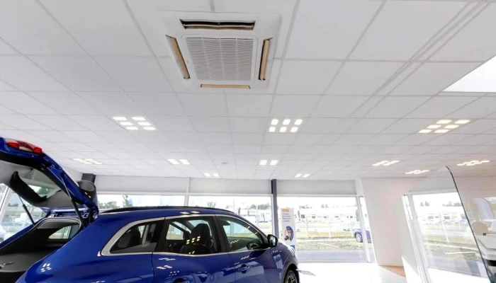 Aramisauto Bordeaux -  Street View Et 360deg - Bruges