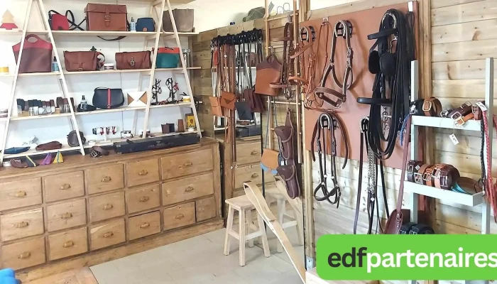 Atelier Lm Sellier -    Sellier Harnacheur Maroquinier   Sur Rendez Vous Interieur - Châtellerault