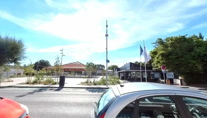 Audika -    Audioprothesiste Ares Street View Et 360deg - Arès