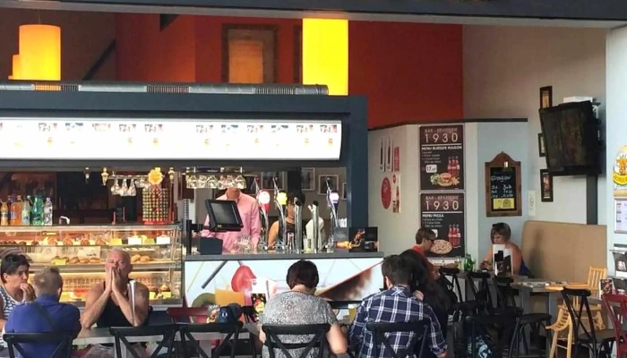 Aushopping Angouleme La Couronne Videos - La Couronne