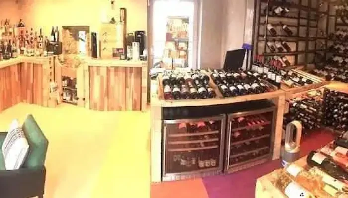Authentikav Cave A Vins Propres Parking Derriere Atmosphere - Guéthary