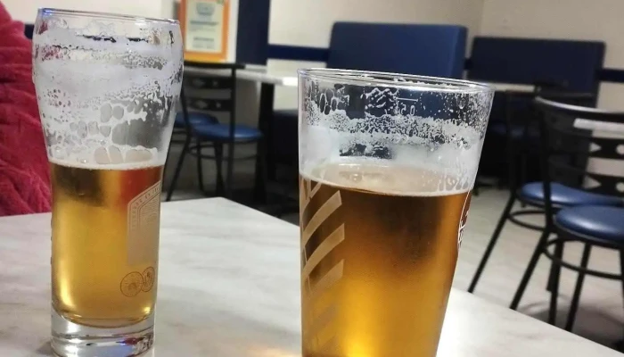 Bar De La Tour -  Plats Et Boissons - Charroux