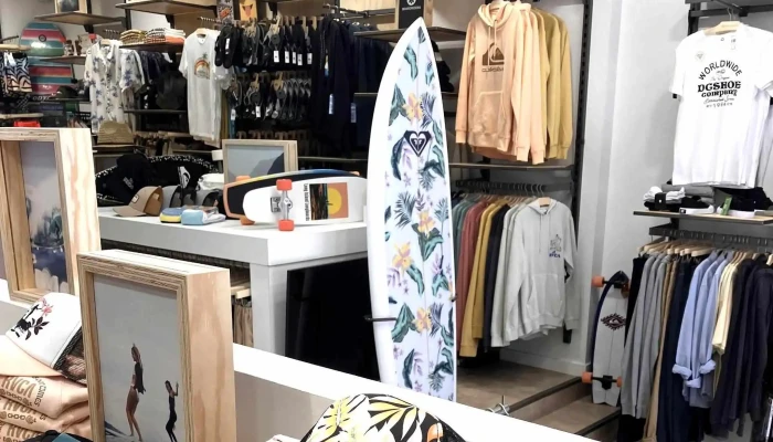 Boardriders Quiksilver Roxy Element Billabong Rvca Dcshoes Arcachon -  Magasin De Vetements - Arcachon
