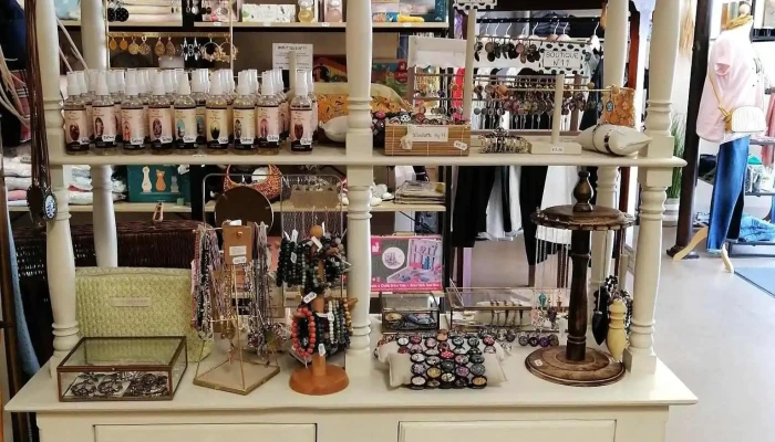 Boutique N11 -  Photos Du Proprietaire - Arnac-pompadour