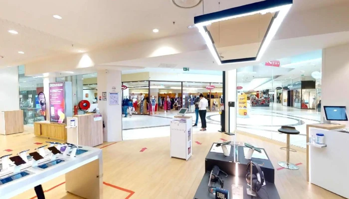 Boutique Sfr Chauray Niort Est -  Street View Et 360deg - Chauray