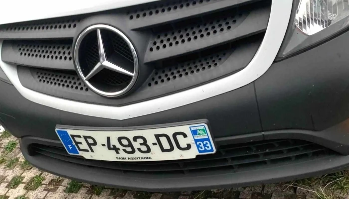 Bpm Pro -    Mercedes Benz Pro Bordeaux   Bruges Concessionnaire De Poids Lourds - Bruges