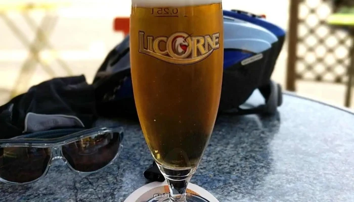 Cafe De La Place Plats Et Boissons - Bugeat