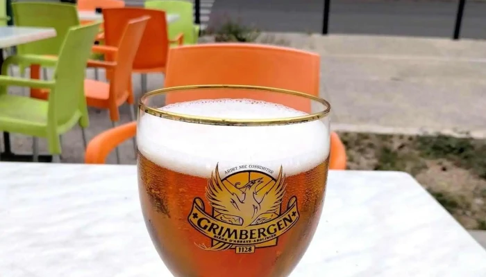 Cafe Des Sports Plats Et Boissons - Chaunay