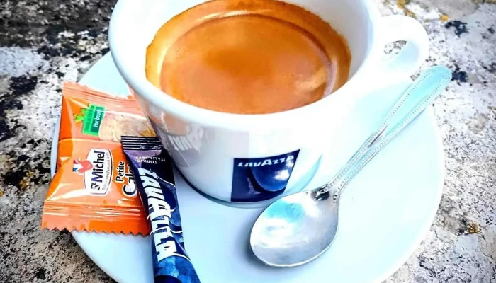 Cafe Du Centre -  Plats Et Boissons - Aiffres
