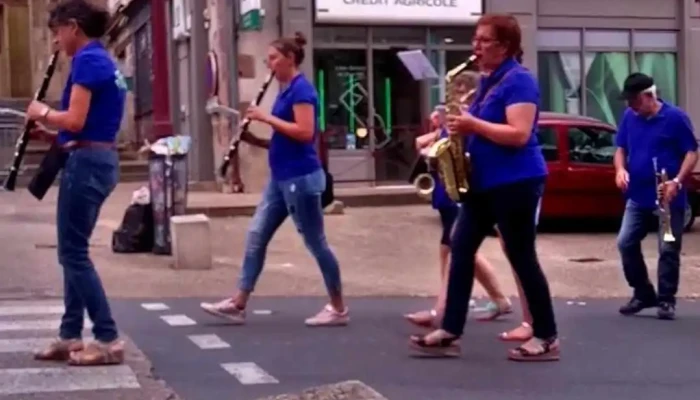 Cafe Du Centre Videos - Allassac