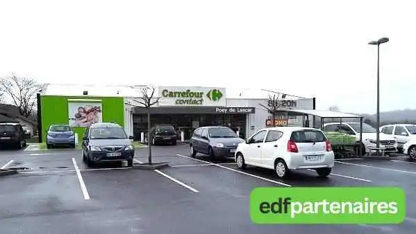 Carrefour Contact -  Stationnement - Poey-de-lescar