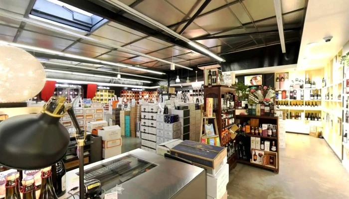 Cash Vin -  Street View Et 360deg - Artigues-près-bordeaux