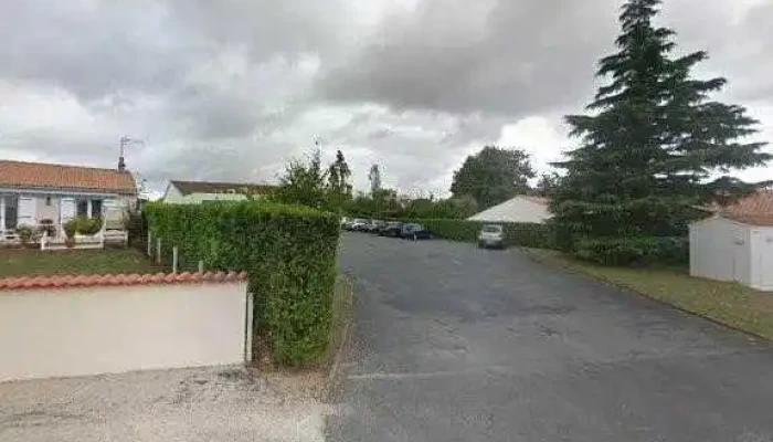 Cave Du Petit Fief -    Chai Charlot Street View Et 360deg - Aiffres