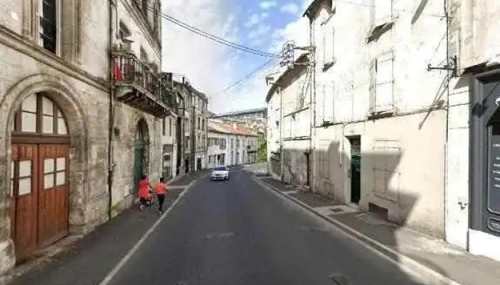 Cbd Angouleme   Trops Cbd And Vap Street View Et 360deg - Angoulême
