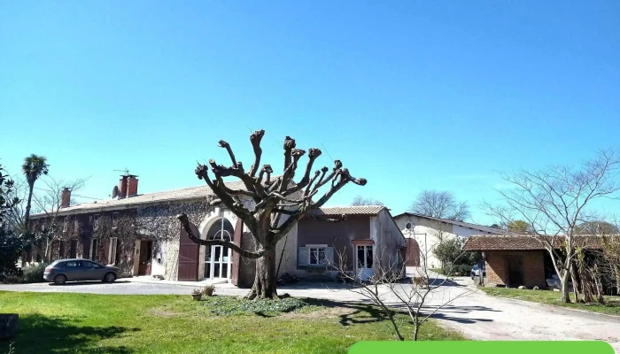 Château Gadet Terrefort - 33340 Gaillan-En-Médoc