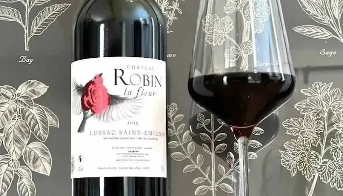 Château Robin La Fleur à Abzac depuis 1950 Scea Robin Famille Noblet-Lassagne - Abzac