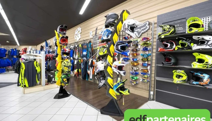 Clinique Moto Sarl -    Concessionnaire Yamaha   Motos Scooters E Bike Photos Du Proprietaire - Aytré