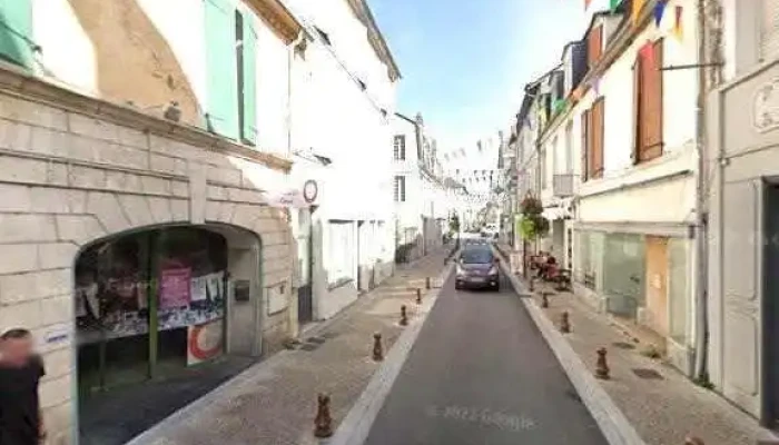 Cocottes -    Concept Store Street View Et 360deg - Nay