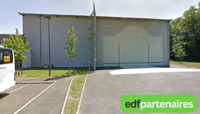 Complexe sportif de Mont - France Complexe sportif de Mont - France