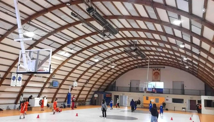Complexe sportif Tuzelet - 79250 Nueil-Les-Aubiers