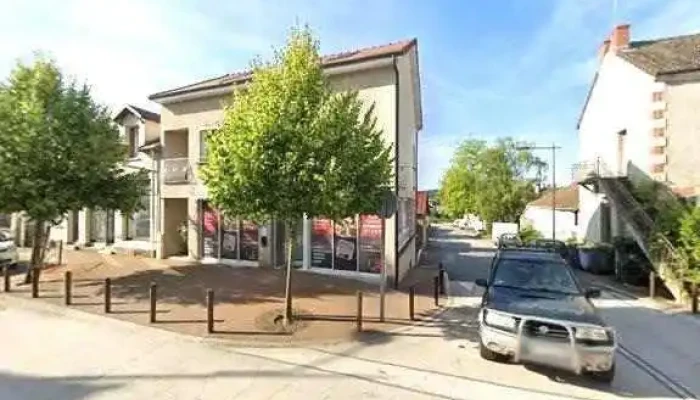 Credit Agricole Centre France   Auzances Street View Et 360deg - Auzances