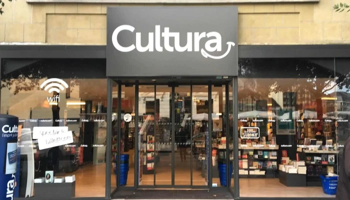 Cultura -  Pres De Moi - Brive-la-gaillarde