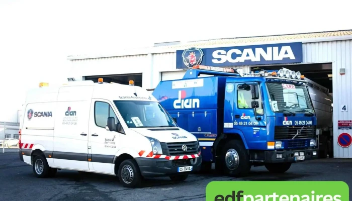 Dian Chatellerault   Distribution Industrielle Automobile Nantaise Camion - Châtellerault